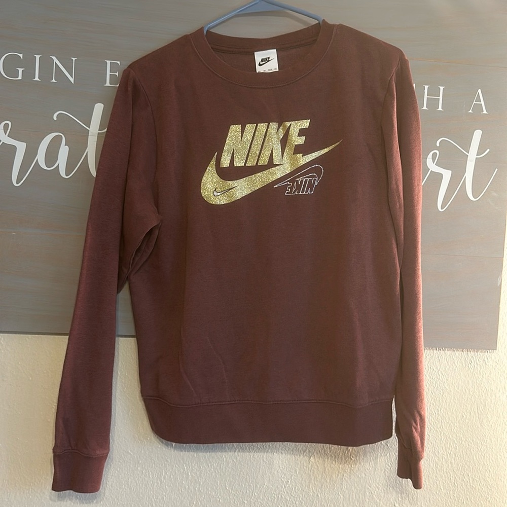 Nike Woman’s Crew Neck never worn
